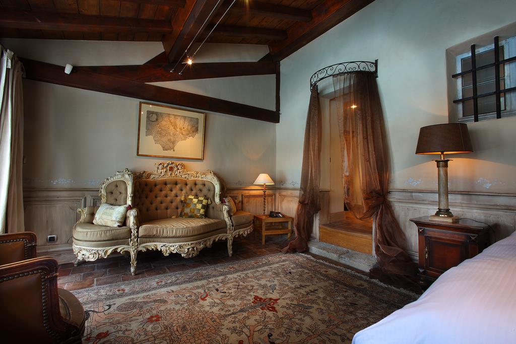 Les Saints Peres Hotel Montagnole Luaran gambar