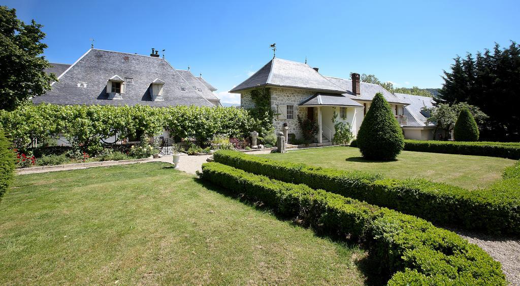 Les Saints Peres Hotel Montagnole Luaran gambar
