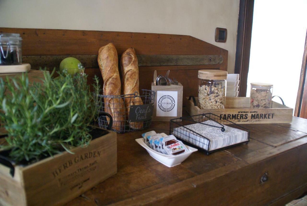 Les Saints Peres Hotel Montagnole Luaran gambar